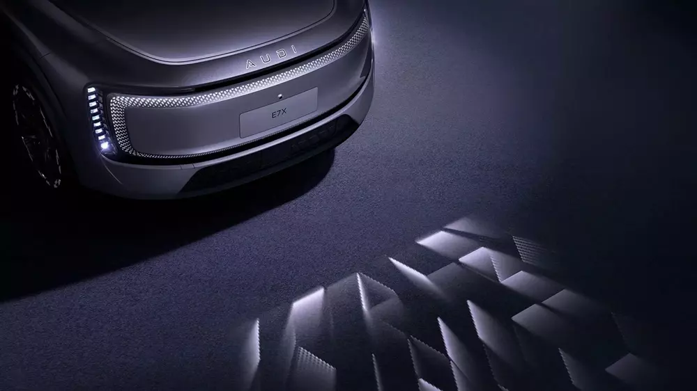 SUV điện AUDI E7X ra mắt với hệ thống đèn ấn tượng, chạy hơn 700 km sau 1 lần sạc - Ảnh 4.
