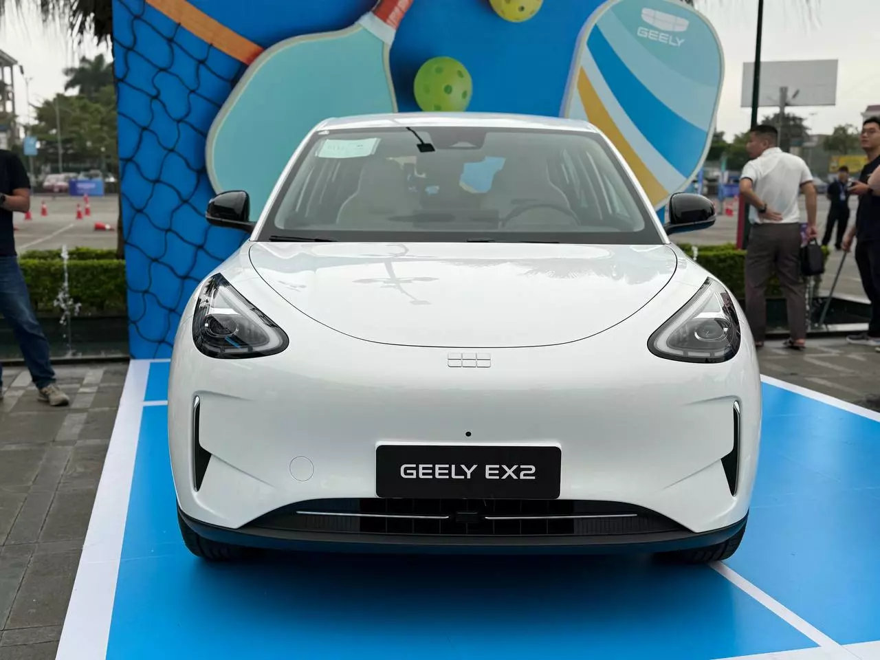 Geely EX2 giá từ 459 triệu tại Việt Nam, chạy gần 400 km, có đủ ADAS - Ảnh 3.