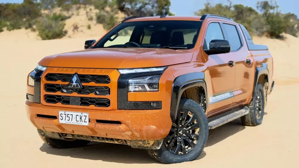 Mitsubishi Triton sắp có thêm phiên bản đậm chất off-road hơn, lấy cảm hứng từ xe đua đường trường - Ảnh 2.