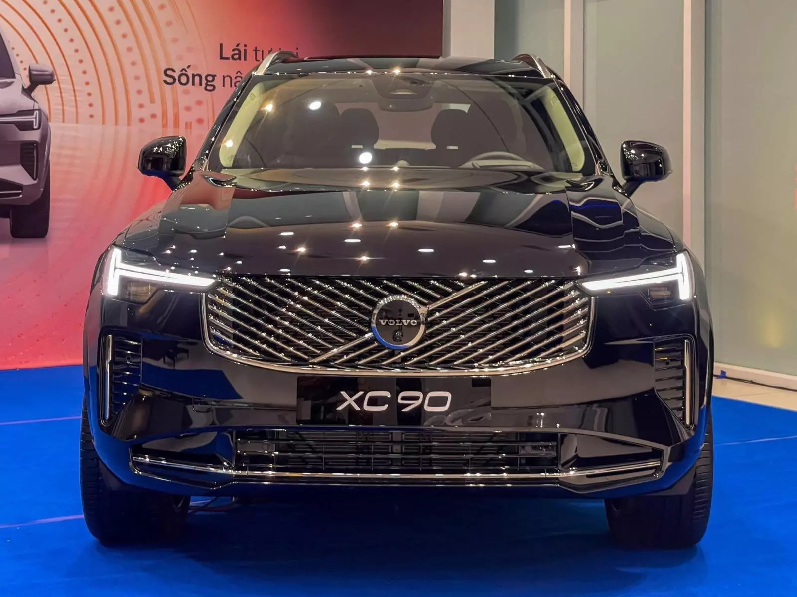 Volvo XC90 2026 tại Việt Nam: Diện mạo mới, tăng công nghệ, giá giảm gần 1 tỷ đồng - Ảnh 8.