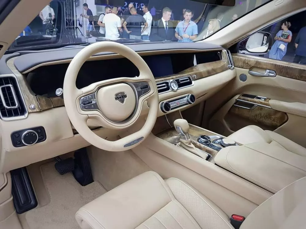 Quốc vương Malaysia sở hữu Aurus Senat - xe limousine chuyên chở Tổng thống Nga - Ảnh 4.