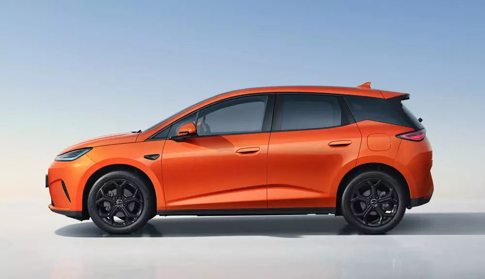 Ra mắt BYD Dolphin G DM-i - xe hatchback cỡ nhỏ có thể chạy hơn 1.000 km không nghỉ - Ảnh 3.