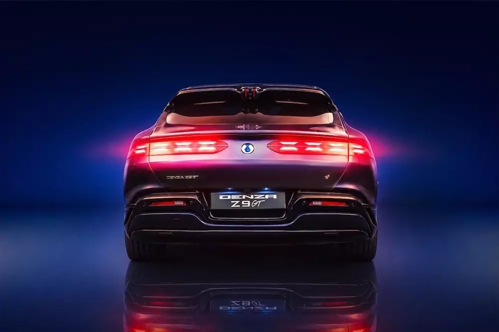 Chiếc BYD Denza Z9 GT này được chế tạo dành riêng cho sự kiện từ thiện